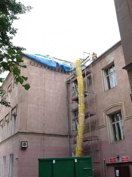 Remont dachu budynku