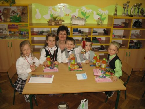 Przedszkolaki z Ziębic czytają Tuwima