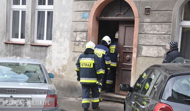 Pożar materiałów łatwopalnych na ul. Armii Krajowej w Ząbkowicach Śląskich. Ogień szybko został jednak ugaszony przez jednego z lokatorów jeszcze przed przybyciem strażaków