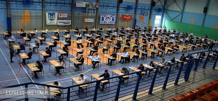 Uczniowie rozpoczęli testy gimnazjalne - gimnazjum nr 1 w Ząbkowicach Śląskich