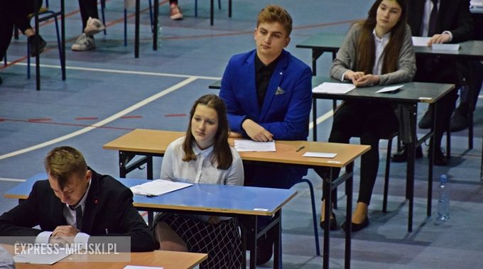 Uczniowie rozpoczęli testy gimnazjalne - gimnazjum nr 1 w Ząbkowicach Śląskich
