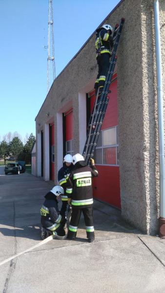 21 nowych strażaków-ochotników. Są też dwie kobiety