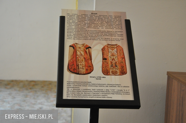 W kamienieckim kościele otwarto wystawę szat i paramentów liturgicznych 