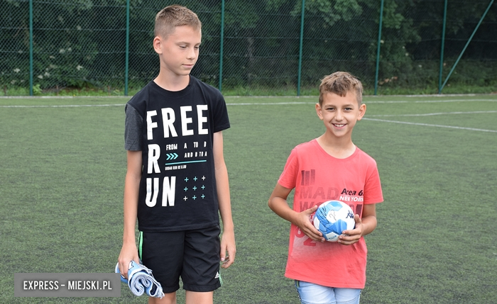 Drugi Turniej Tatusiów z okazji Dnia Dziecka w ząbkowickiej szkółce piłkarskiej
