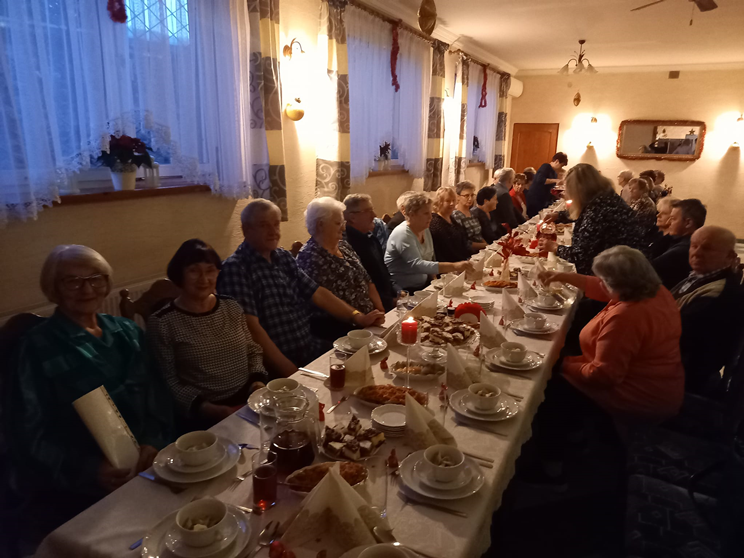Świąteczne spotkanie w Stowarzyszeniu Złotostocki Klub Seniorów