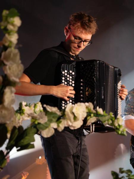 Gminny Dzień Seniora w Ciepłowodach – święto radości, muzyki i wspólnoty