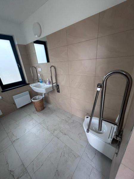 Zakończono budowę i doposażenie wiaty biesiadnej w Błotnicy