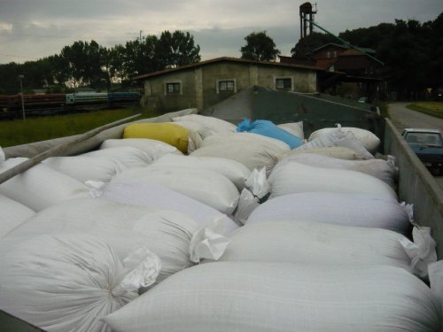 Rolnicy z gminy Ziębice pomagają powodzianom