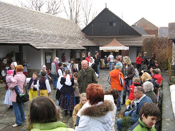Topienie Marzanny w Česká Skalice