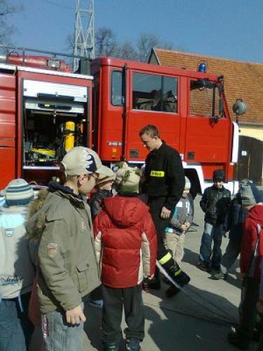Odwiedzili strażaków w Ziębicach