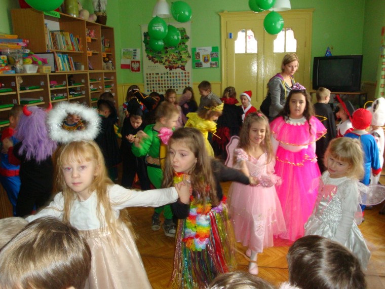 Karnawałowy Bal Przebierańców w przedszkolu
