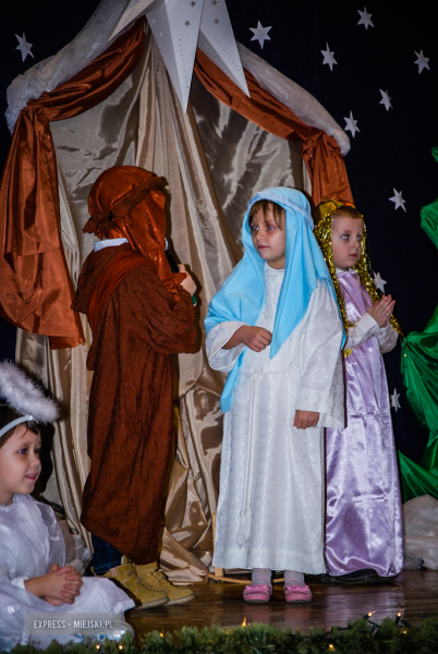 Przegląd Tradycji i Zwyczajów Bożonarodzeniowych w Ciepłowodach