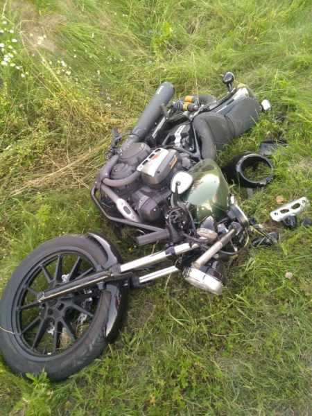 Zderzenie osobówki z motocyklem na zjeździe do Tarnowa