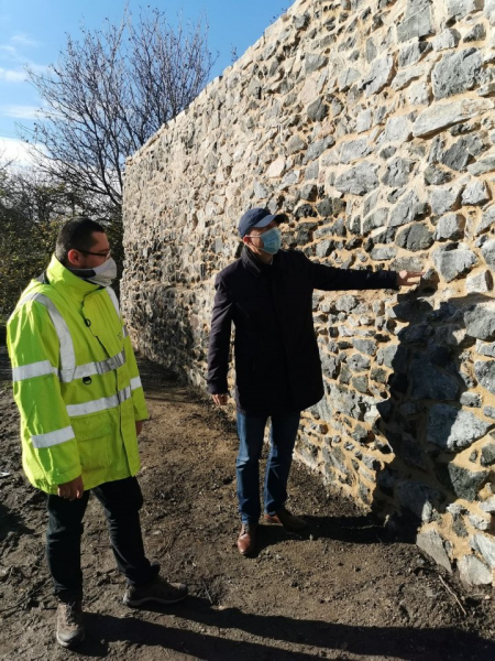 W tym roku udało się poddać gruntownemu remontowi odcinek murów obronnych przy Podwalu. Prace wykonywane były przez firmę Budraf z Wałbrzycha