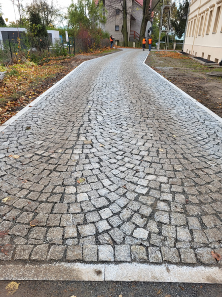 Zakończono budowę drogi przy Przedszkolu Publicznym w Przedborowej