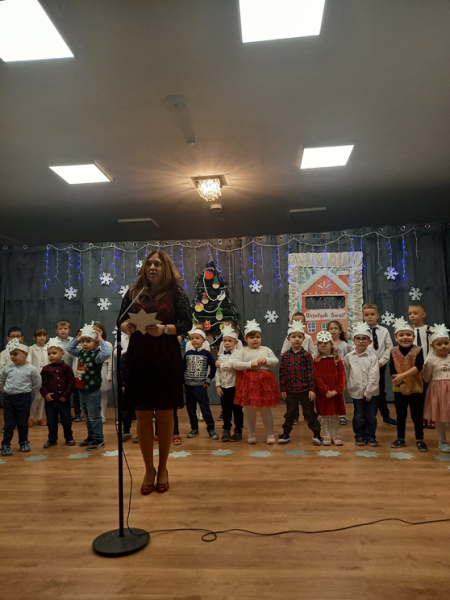 spotkanie świąteczne burmistrz Złotego Stoku z przedszkolakami z Zielonej Doliny