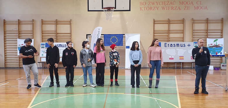 Węgrzy, Hiszpanie i Turcy w Ziębicach w ramach programu Erasmus+