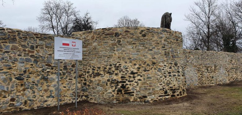 Zakończono prace remontowe i konserwatorskie murów obronnych w Ziębicach