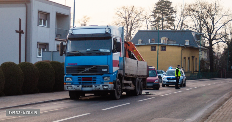 Zderzenie dwóch pojazdów na ul. Ząbkowickiej w Kamieńcu Ząbkowickim