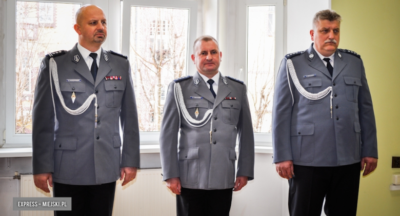 Otrzymali rozkazy zatwierdzające. Stanisław Cenarski nowym komendantem ząbkowickiej policji