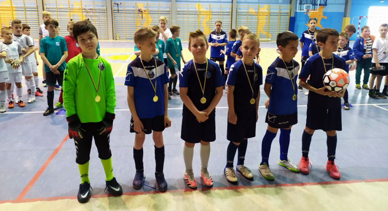 III Turniej Ząbkowickiej Ligi Mini Futsalu. Przed nami już tylko finały