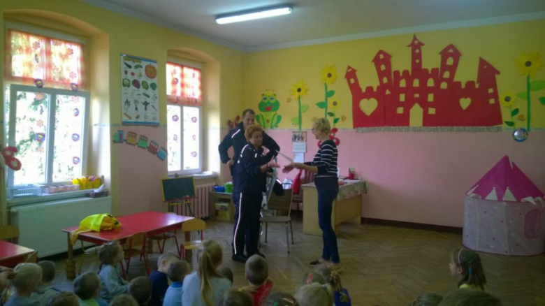 Policjanci odwiedzili przedszkolaków