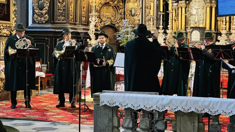 Święto Trzech Króli z kolędami zespołu „Odgłosy Kniei"