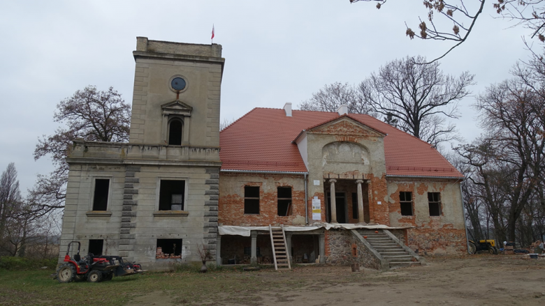 Kalinowice Górne, pałac po pracach remontowych w 2021 r.