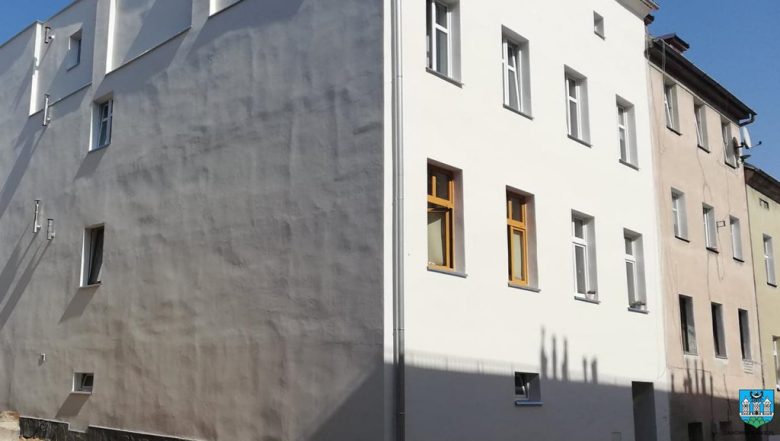 Nowa elewacja budynku przy ul. Konopnickiej 13 w Ząbkowicach Śląskich