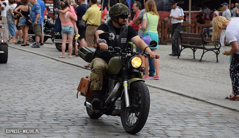Parada motocyklowa ulicami Ząbkowic Śląskich