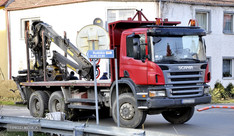 Zderzenie samochodu osobowego z ciężarowym w Rudnicy