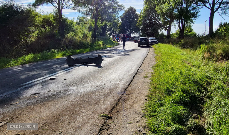 Zderzenie dwóch samochodów osobowych przed Stolcem od strony Ząbkowic Śląskich