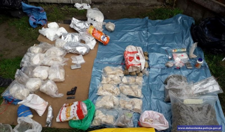 Policjanci zabezpieczyli blisko 40 kg narkotyków