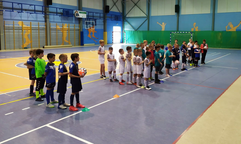 III Turniej Ząbkowickiej Ligi Mini Futsalu. Przed nami już tylko finały