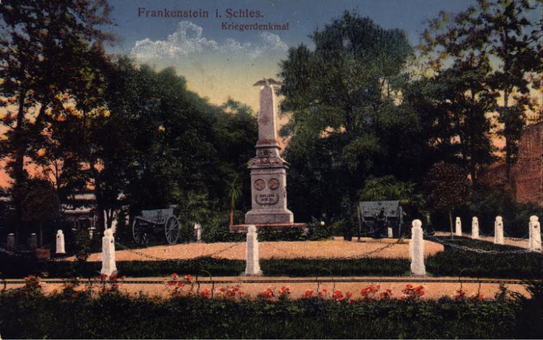 Pomnik ofiar wojny na Postplatz, dziś stoi tu fontanna
