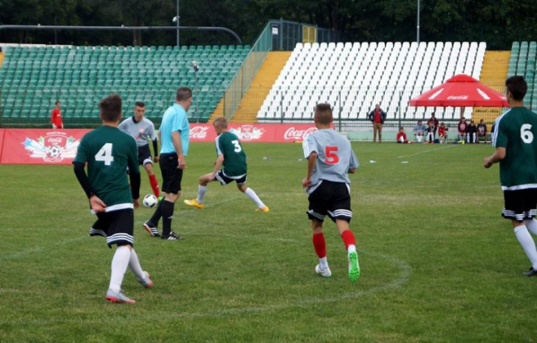 Dziesiąte miejsce w Polsce zajęli uczniowie ząbkowickiego gimnazjum nr 1 w finale turnieju Coca-Cola