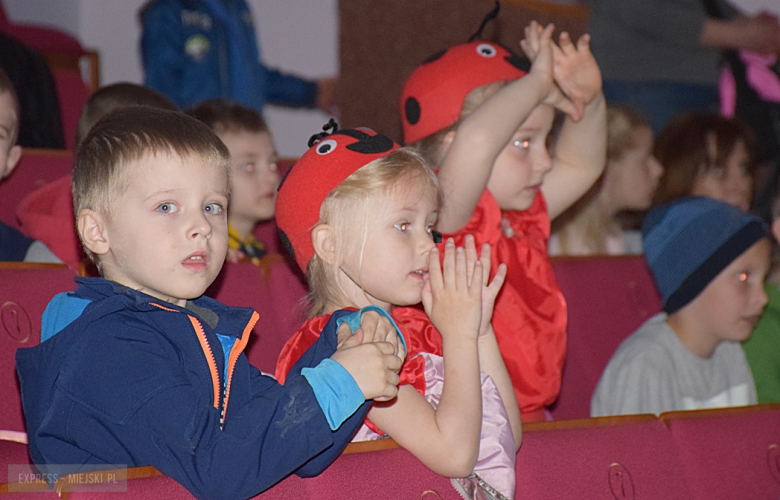 Wiosenne piosenki wykonane przez dzieci zabrzmiały w Ząbkowickim Ośrodku Kultury