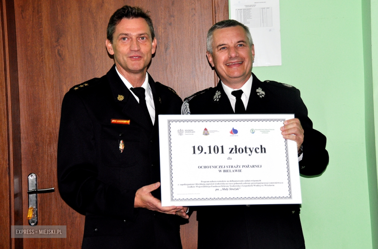 Jednostki Ochotniczych Straży Pożarnych odebrały dofinansowania ze środków Wojewódzkiego Funduszu Ochrony Środowiska i Gospodarki Wodnej we Wrocławiu