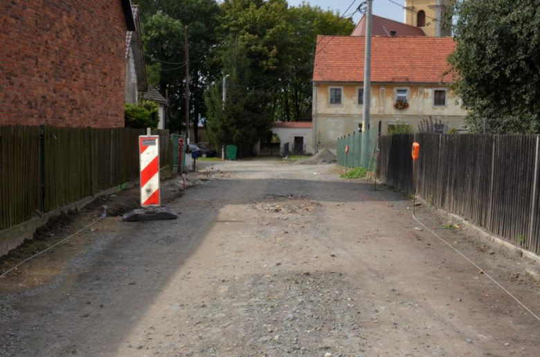 Trwają prace przy kolejnych inwestycjach prowadzonych na terenie gminy Ząbkowice Śląskie