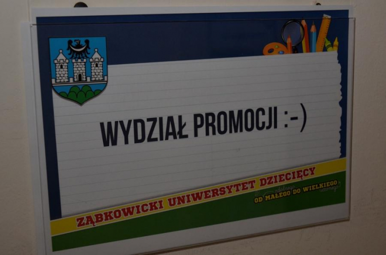 Zajęcia Ząbkowickiego Uniwersytetu Dziecięcego w urzędzie miejskim