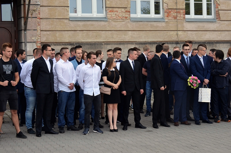 Zakończenie roku szkolnego maturzystów w Zespole Szkół Zawodowych w Ząbkowicach Śląskich