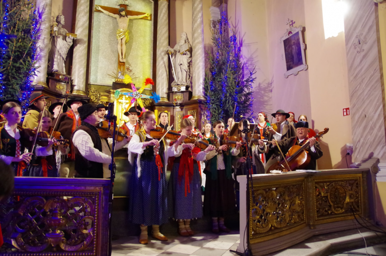 Koncert kolęd w kościele pw. św. Apostołów Piotra i Pawła w Ziębicach