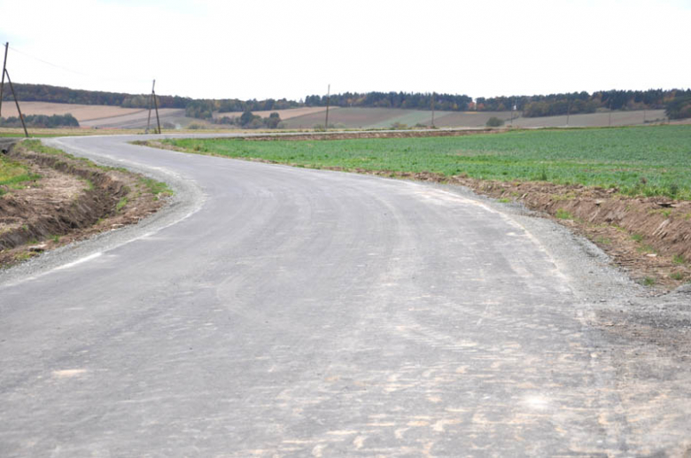 Remonty dróg powiatowych w Grodziszczu i Dobrzenicach zakończone