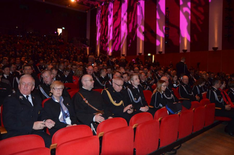 Strażacy-ochotnicy z Budzowa na gali finałowej I edycji konkursu Floriany