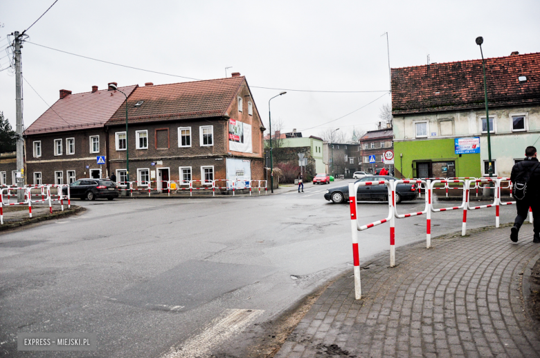 Skrzyżowanie dróg wojewódzkich w Ziębicach, na którym poprzednie władze miały koncepcję budowy ronda