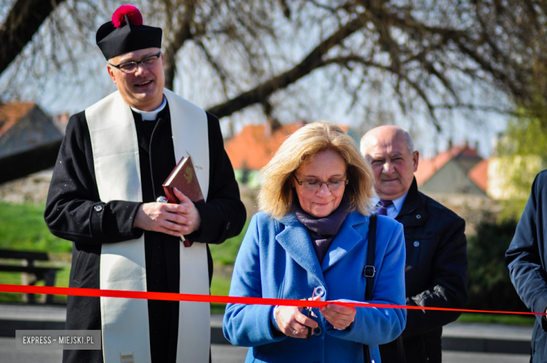 Oficjalne otwarcie targowiska gminnego w Kamieńcu Ząbkowickim 