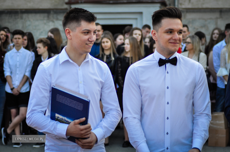 Zakończenie roku szkolnego tegorocznych maturzystów w ZSZ w Ząbkowicach Śląskich