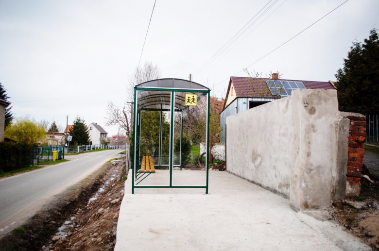 Nowy przystanek autobusowy stanął w Płonicy
