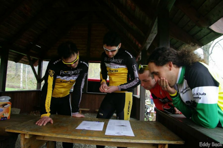 Kolarze z ACT podczas trzeciego etapu Uphill Cup
