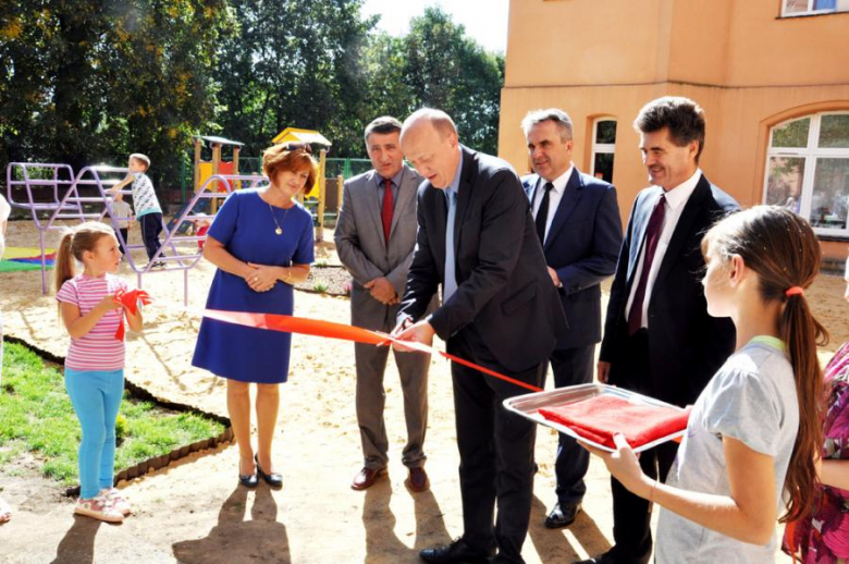 17 września odbyło się oficjalne otwarcie ogrodu zabaw przy SOSW